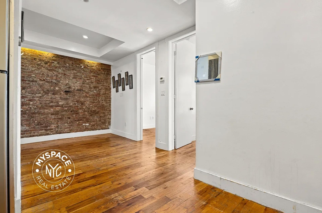 1935 Bergen Street - Photo 4