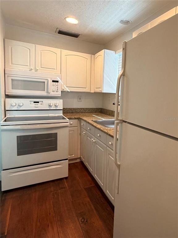 415 Celebration Avenue - Photo 4