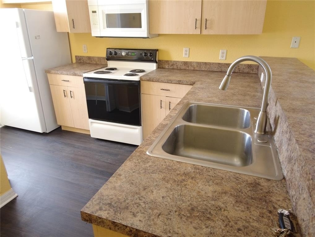 13201 Indian Creek Drive - Photo 8