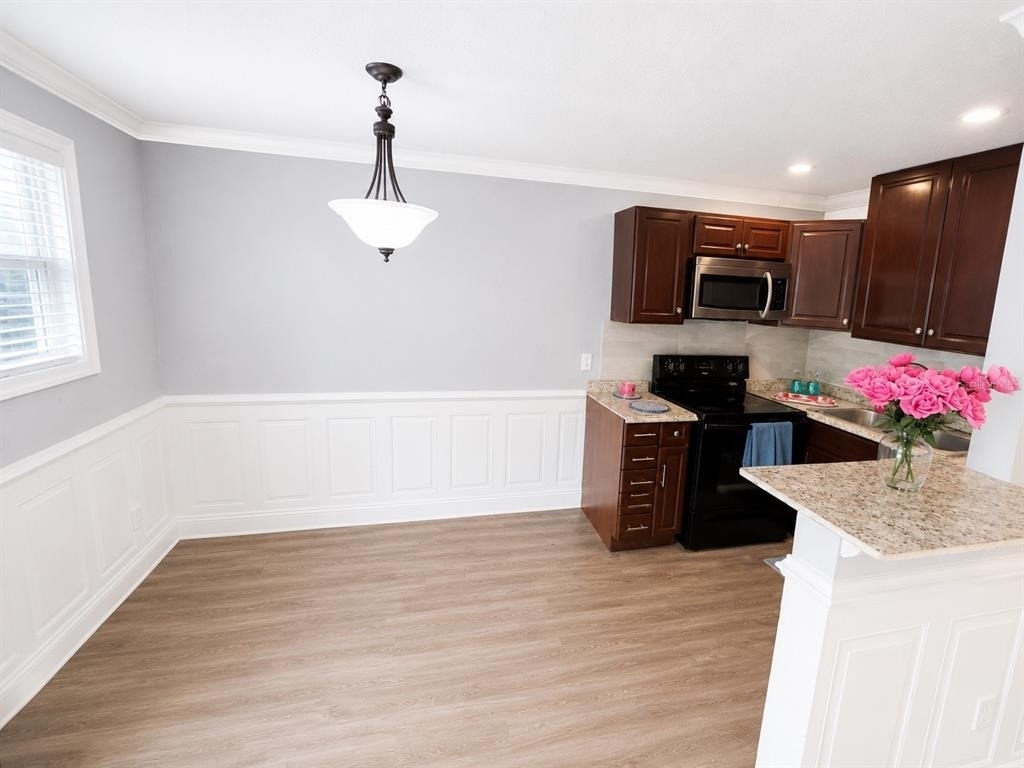 4666 Ken Knight Drive N - Photo 2