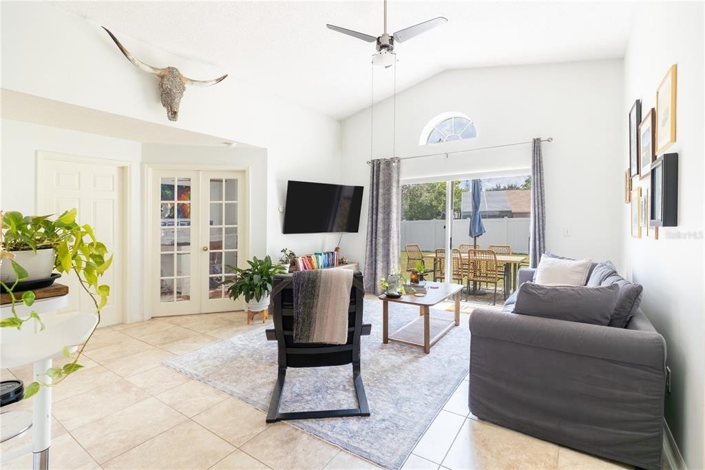 1321 Whitewood Way - Photo 4