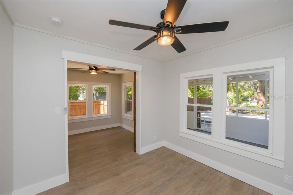 1230 35th Street - Photo 12