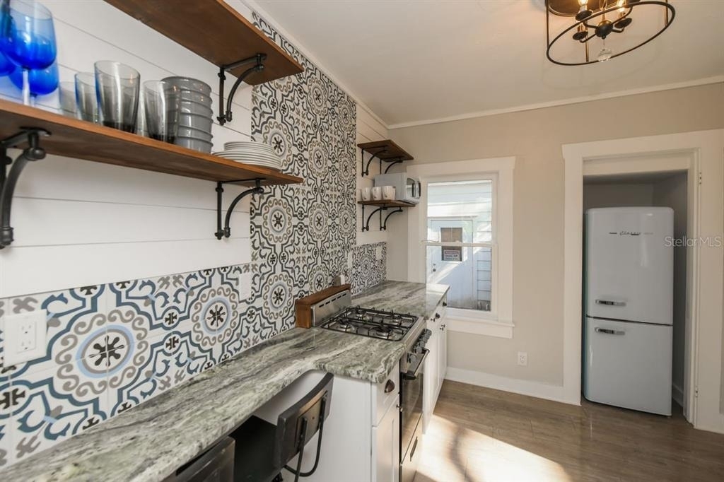 1230 35th Street - Photo 17
