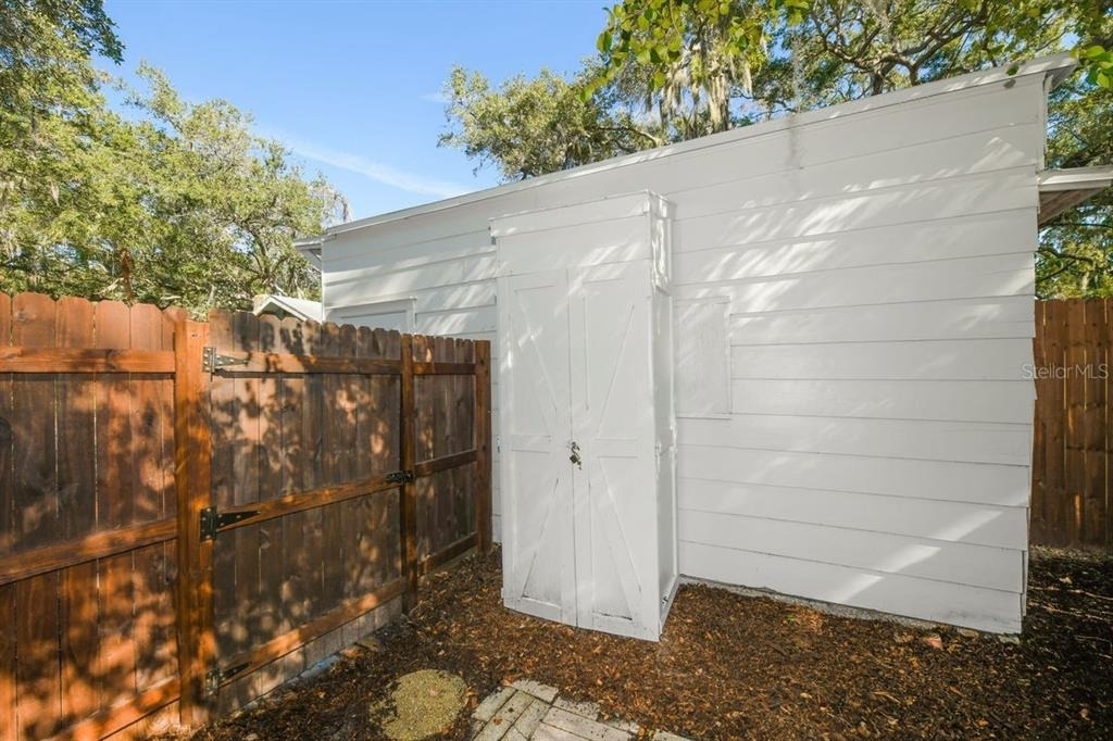 1230 35th Street - Photo 34
