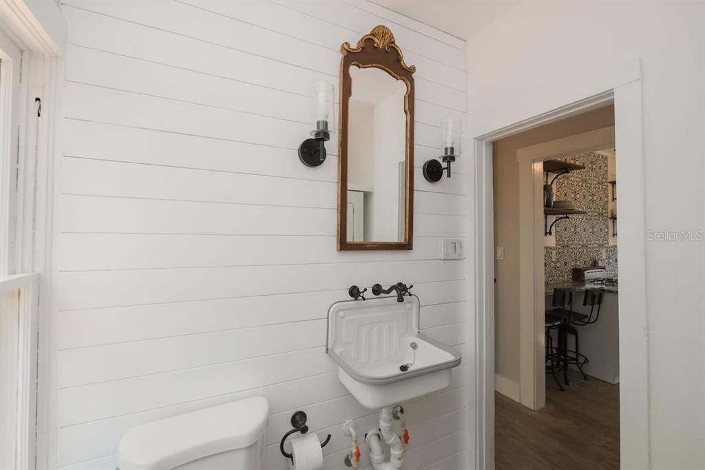 1230 35th Street - Photo 22