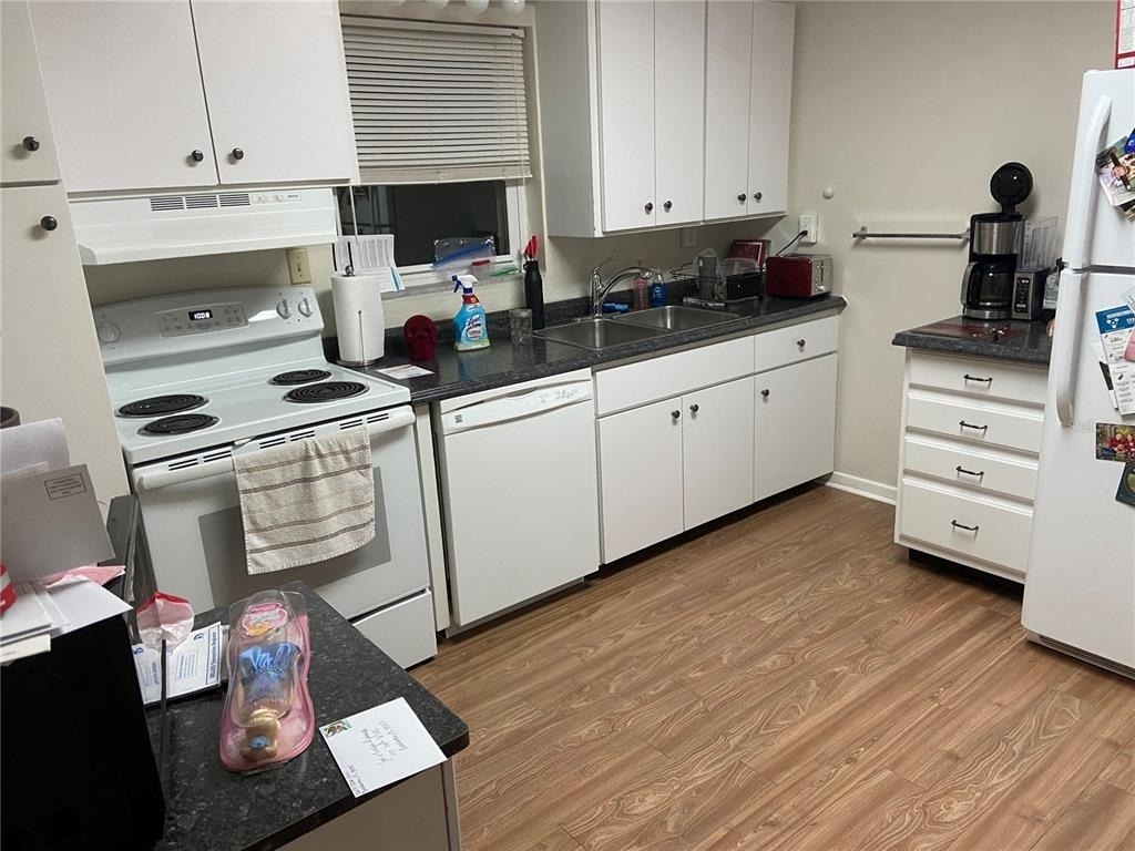 3617 32nd St W - Photo 2