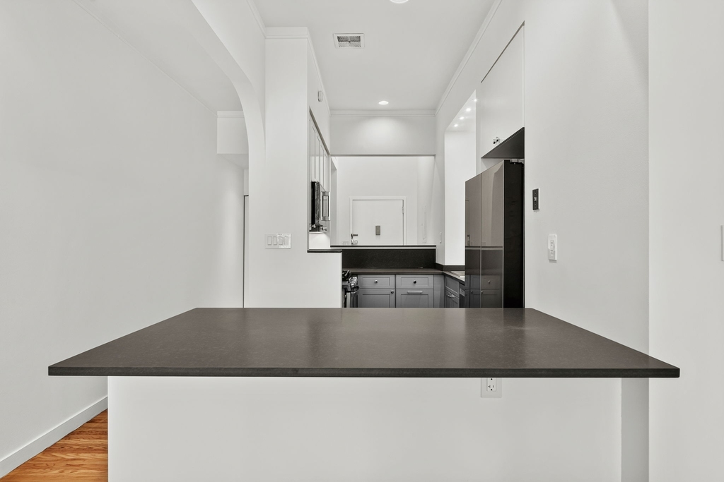 115 4th Avenue - Photo 10