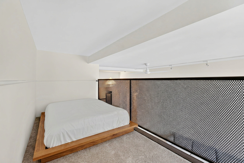 115 4th Avenue - Photo 2