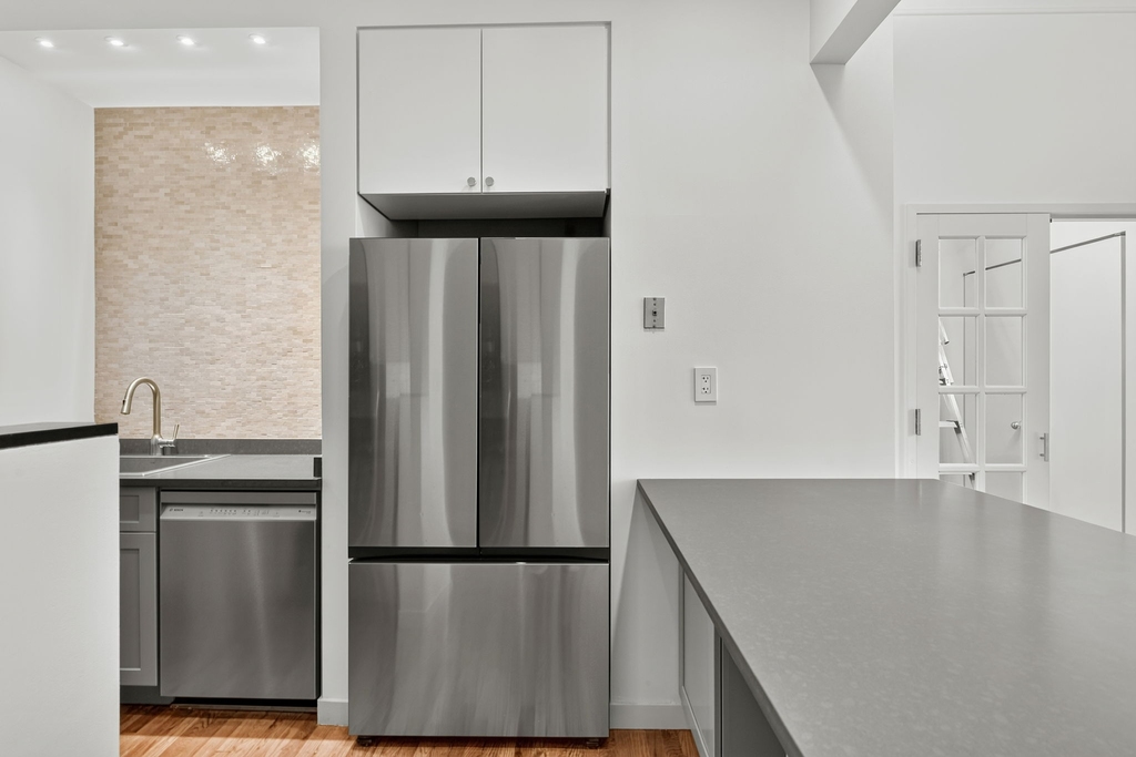 115 4th Avenue - Photo 9