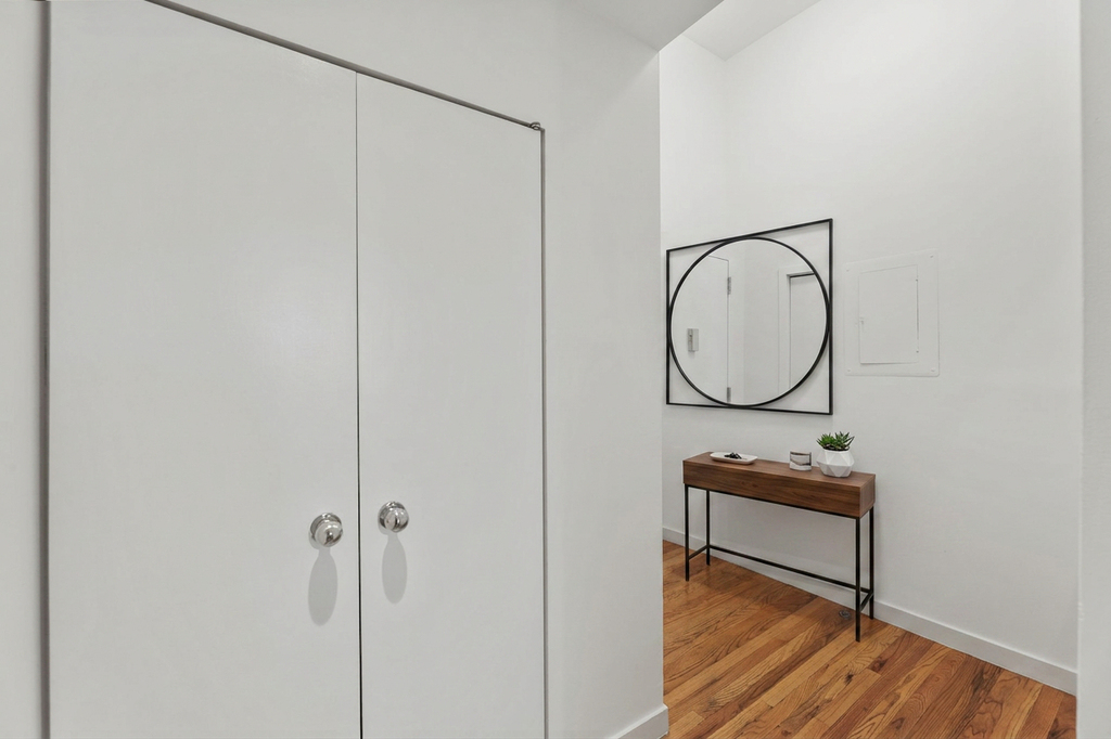 115 4th Avenue - Photo 4