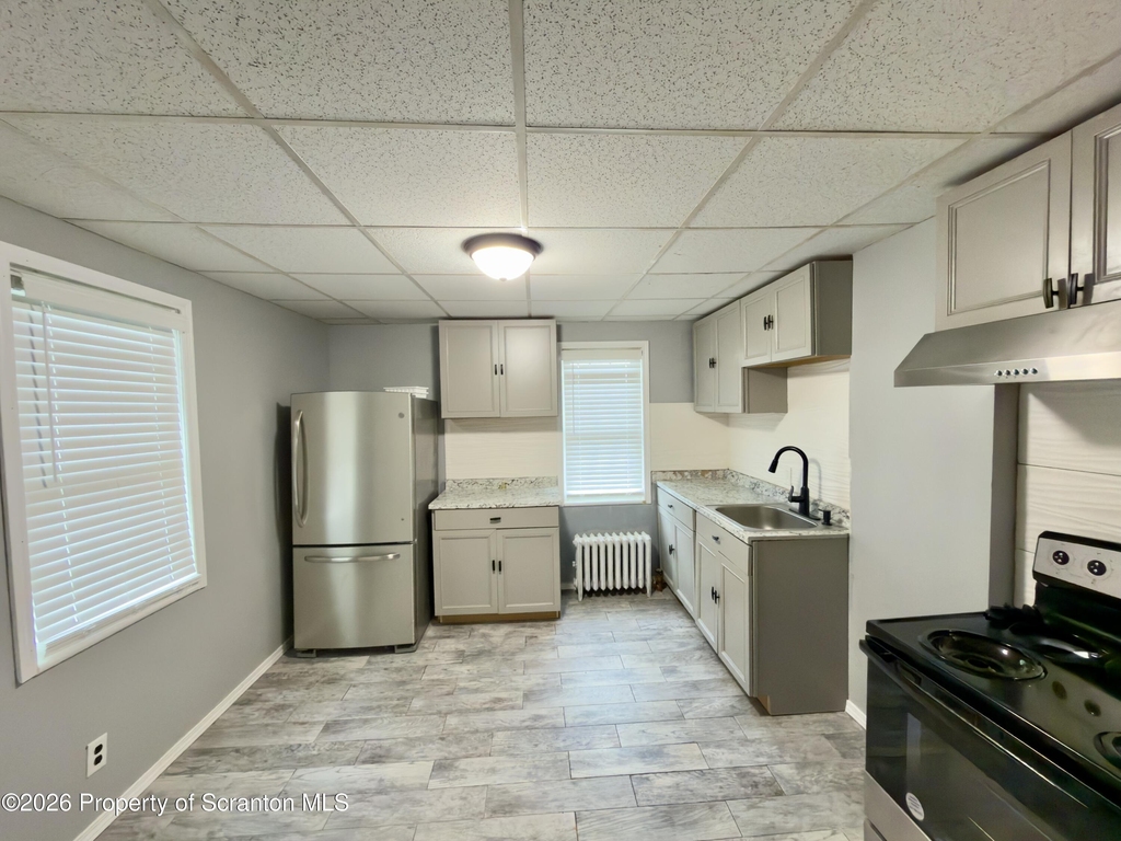 536 Moosic Road - Photo 4