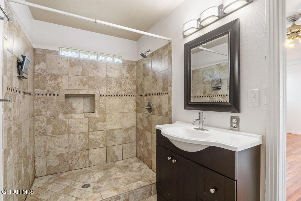 3410 N Stanton Street - Photo 9