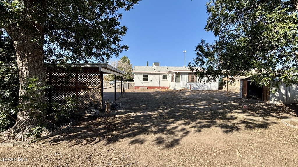 8033 Carpenter Drive - Photo 32