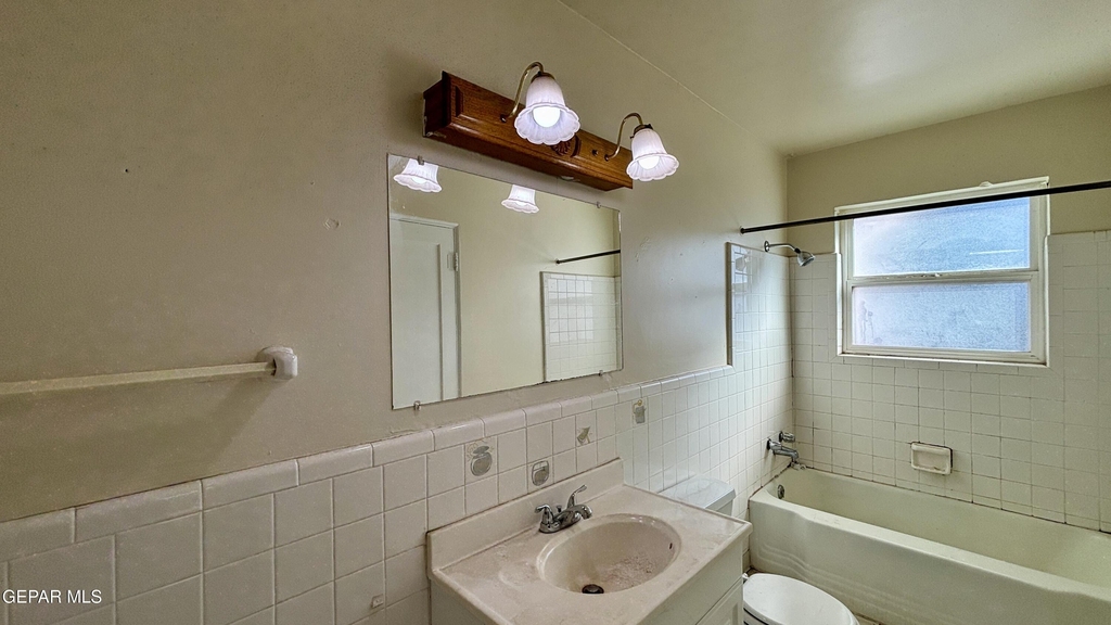 8033 Carpenter Drive - Photo 24