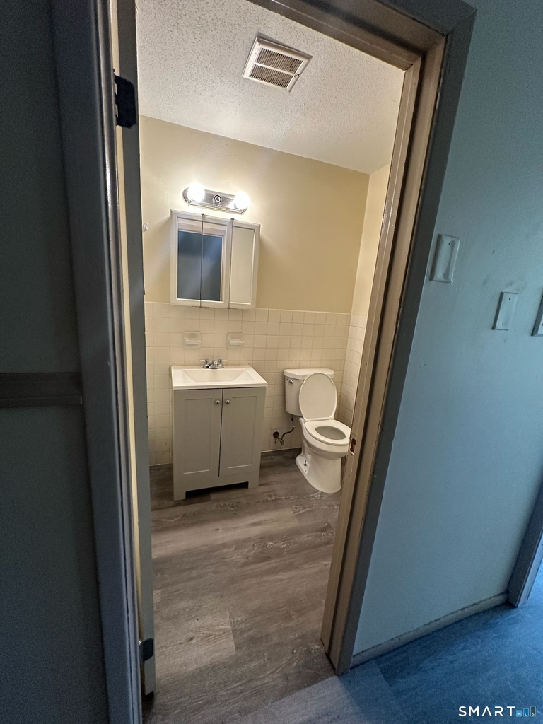 1660 Main Street - Photo 20