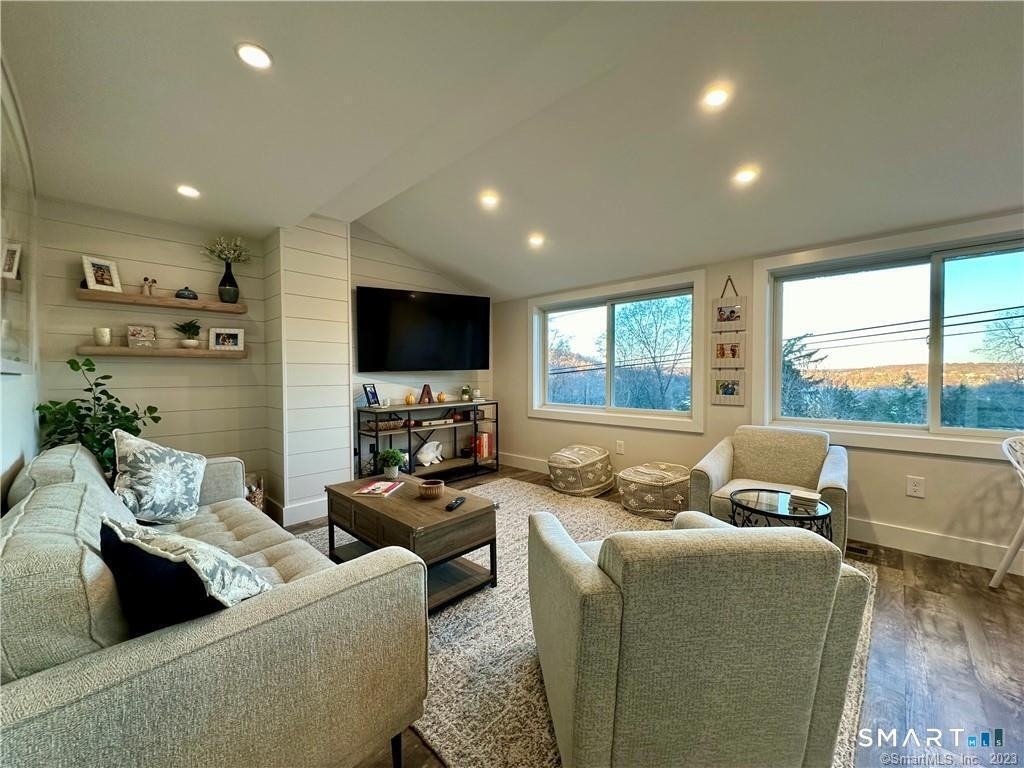 41 Candlewood Drive - Photo 2
