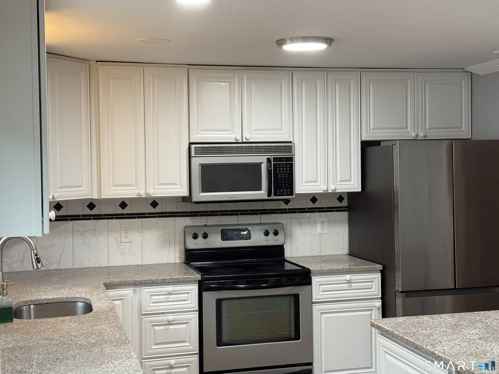 74 Harold Road - Photo 10