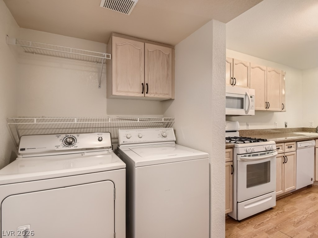 1045 Grammy Drive - Photo 11