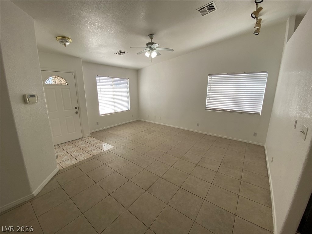 915 H Street - Photo 1
