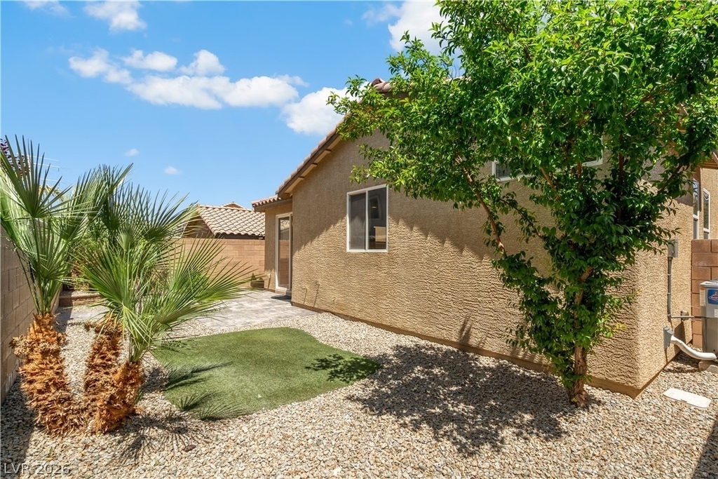 10375 Beallsville Street - Photo 48