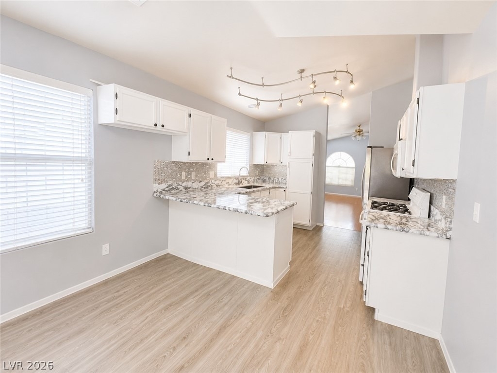 7945 Cherry Valley Circle - Photo 4