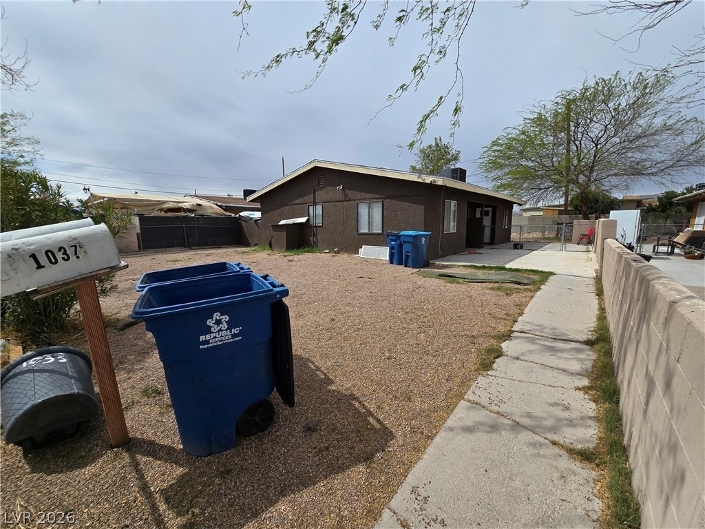 1037 June Avenue - Photo 18