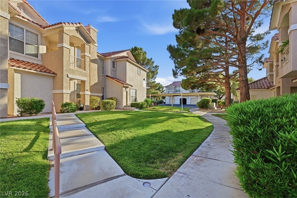 8555 W Russell Road - Photo 26