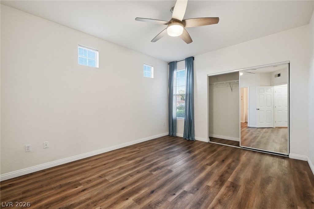 8555 W Russell Road - Photo 16