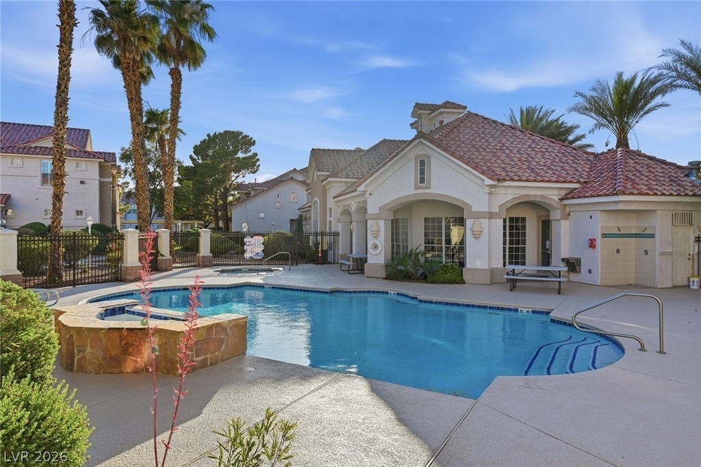 8555 W Russell Road - Photo 23