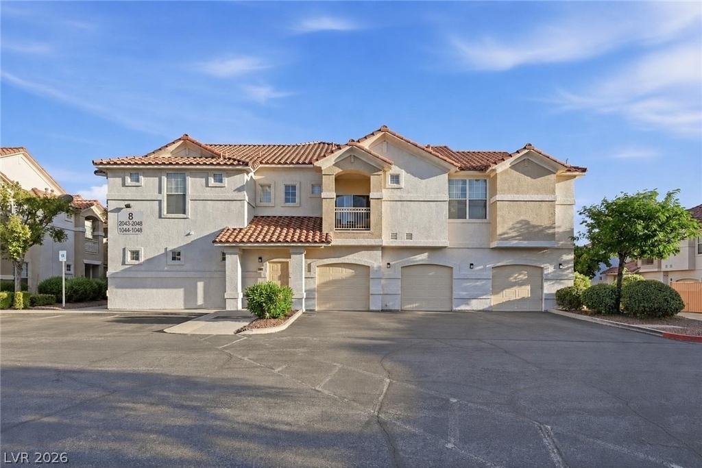 8555 W Russell Road - Photo 3