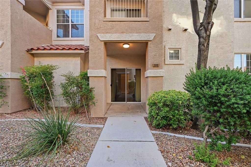 8555 W Russell Road - Photo 1