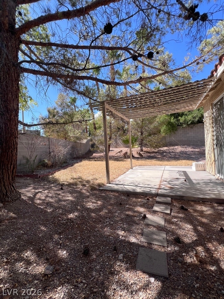 10748 Primrose Arbor Avenue - Photo 4