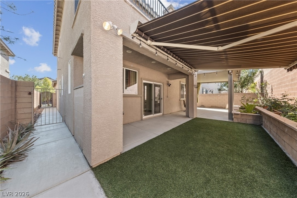 7939 Torreys Peak Street - Photo 8