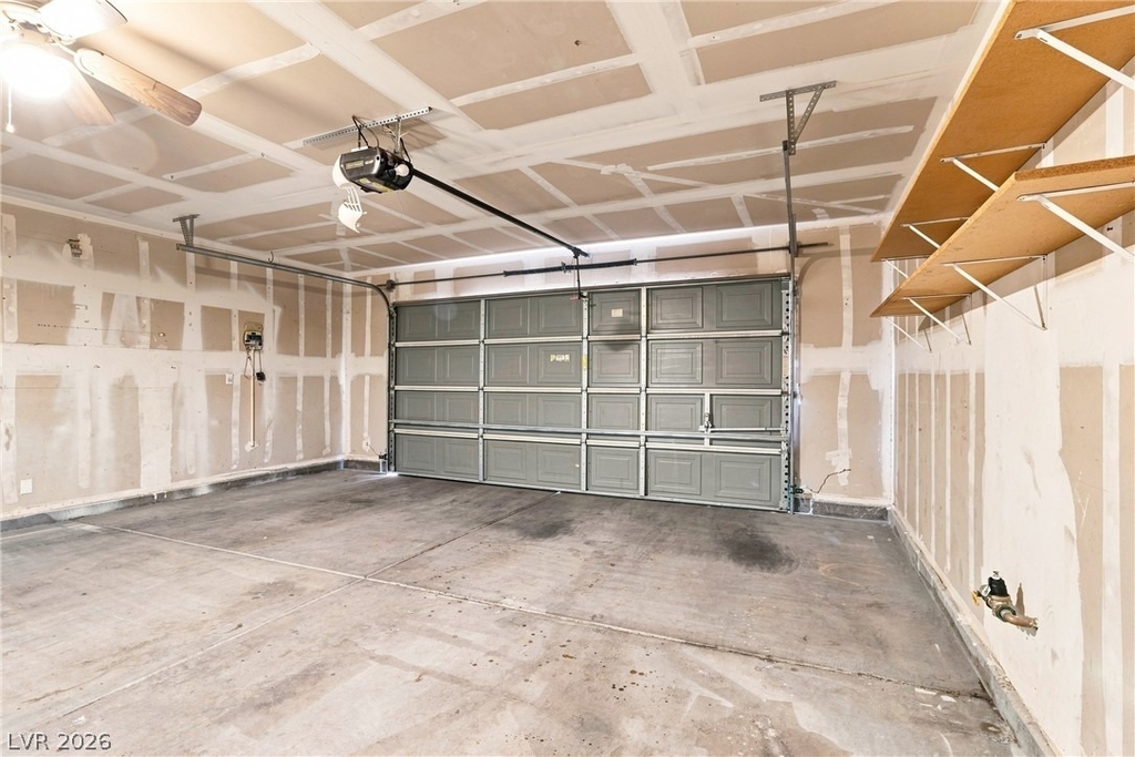8713 Majestic Pine Avenue - Photo 19