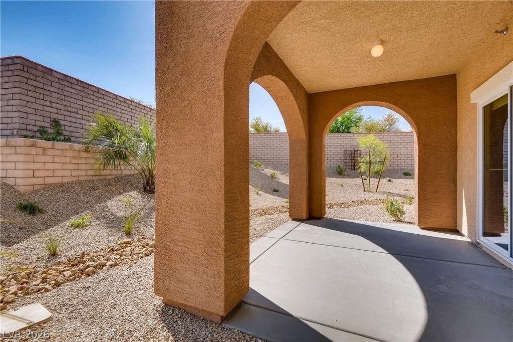 845 Pantara Place - Photo 4