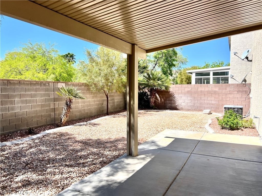 10729 Pipers Cove Lane - Photo 13