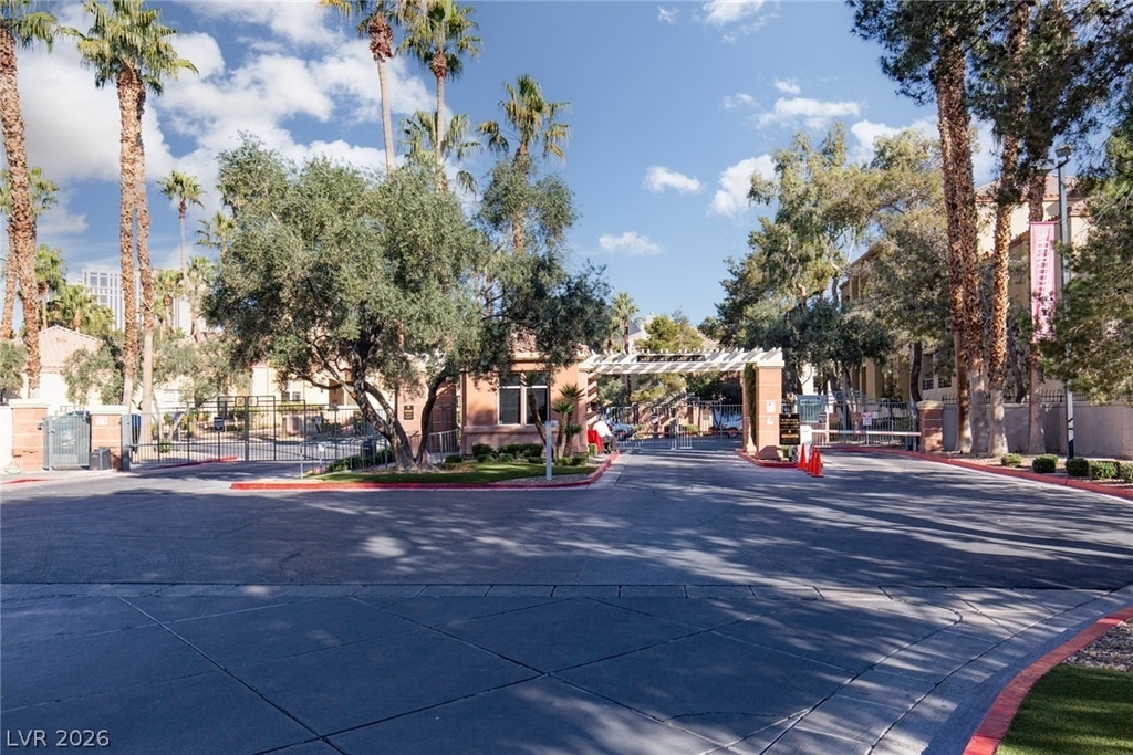 210 E Flamingo Road - Photo 23