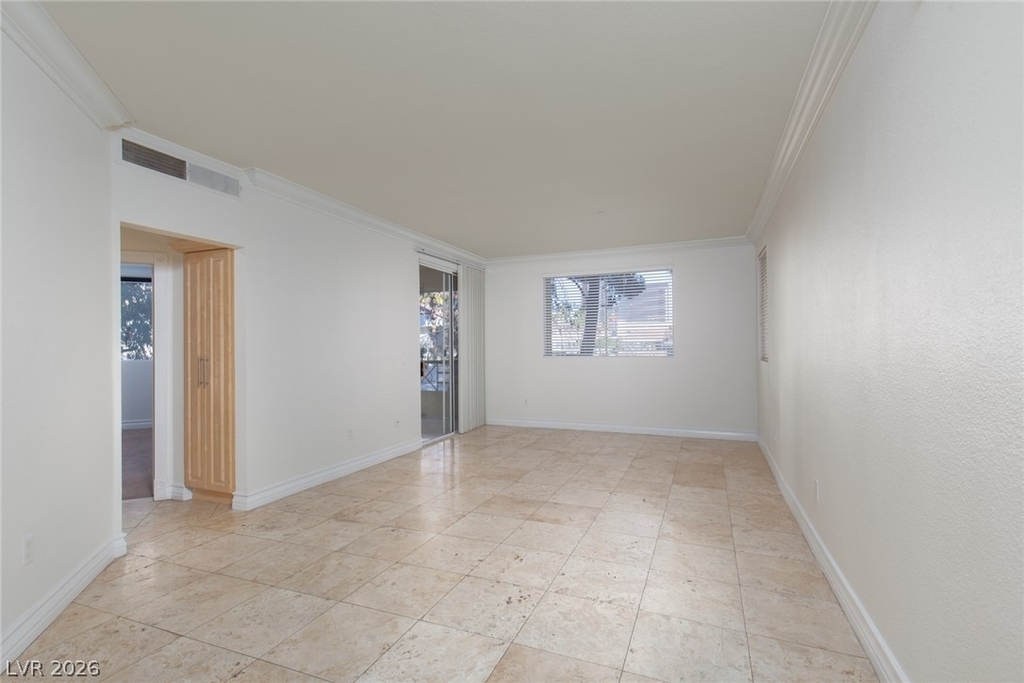 210 E Flamingo Road - Photo 7