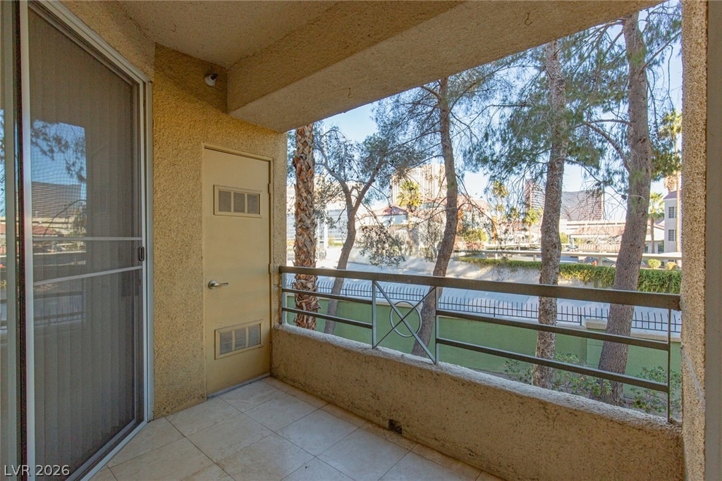 210 E Flamingo Road - Photo 8