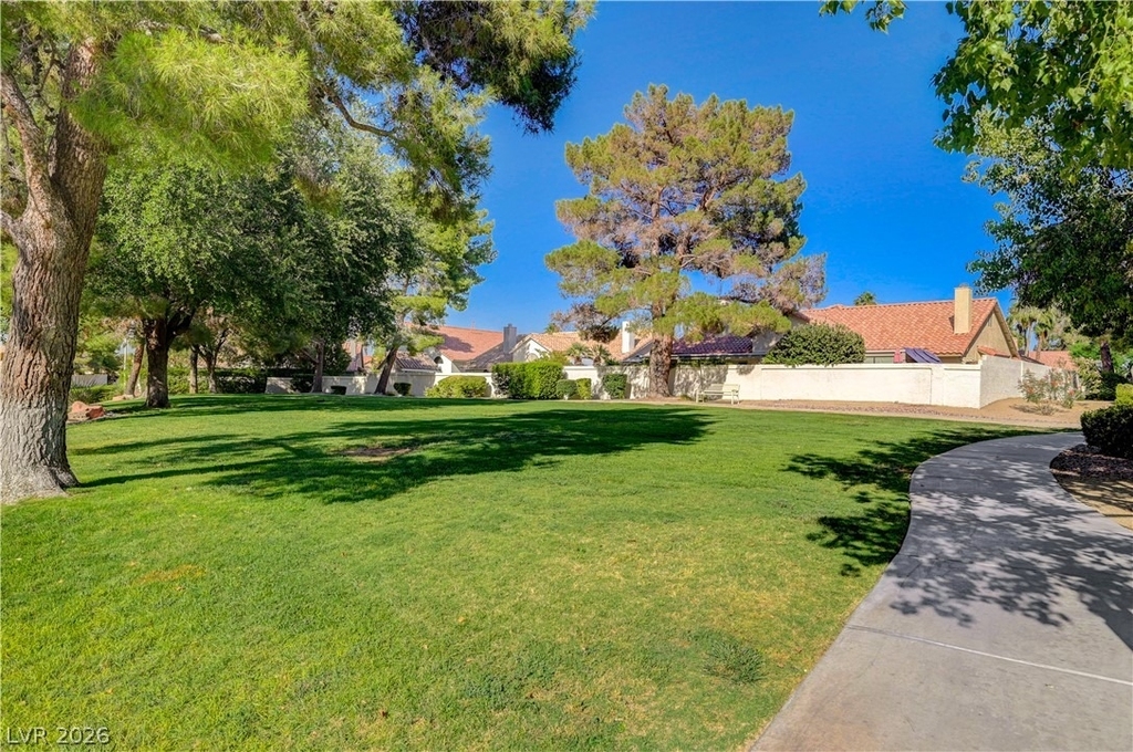 2064 Waverly Circle - Photo 55