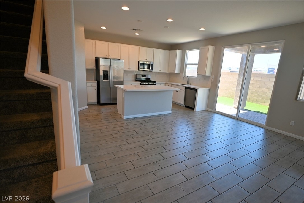 10205 Starlit Canyon Court - Photo 12