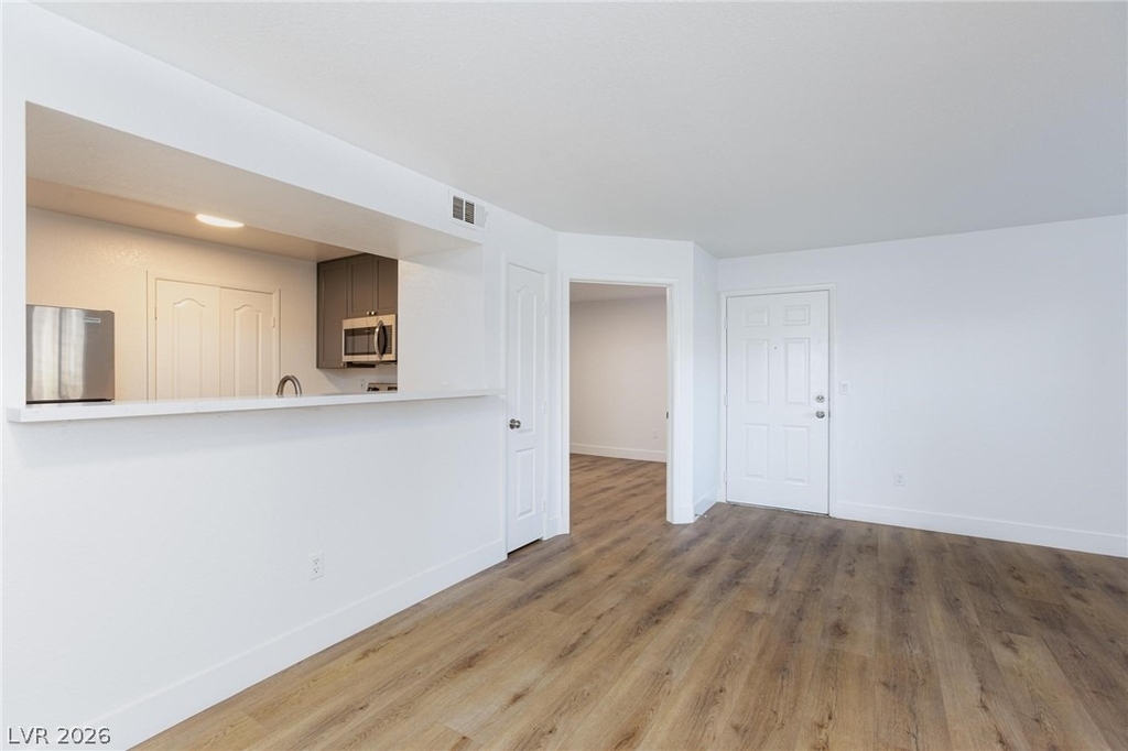 5055 W Hacienda Avenue - Photo 17