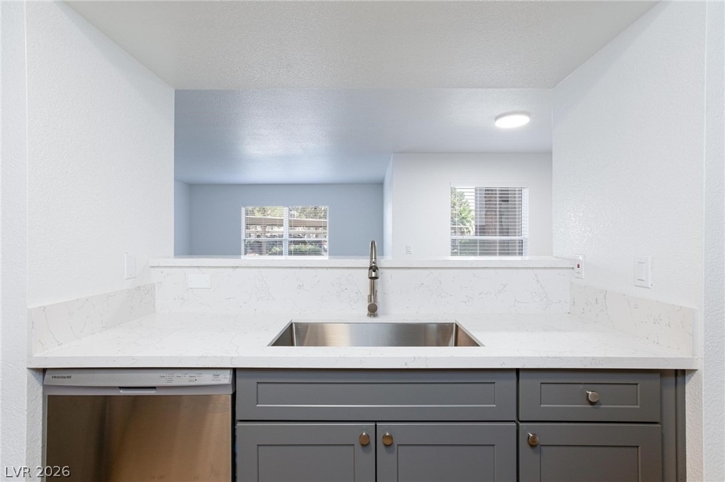 5055 W Hacienda Avenue - Photo 13