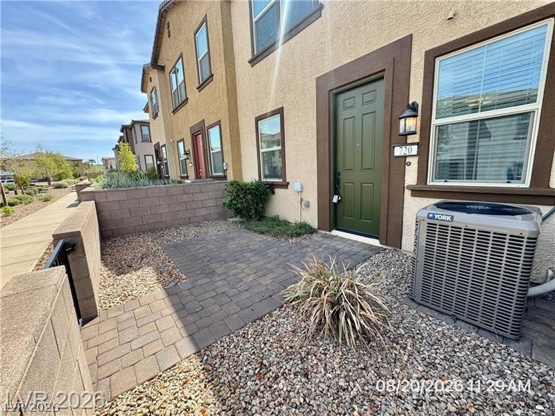 720 Sleeping City Avenue - Photo 37