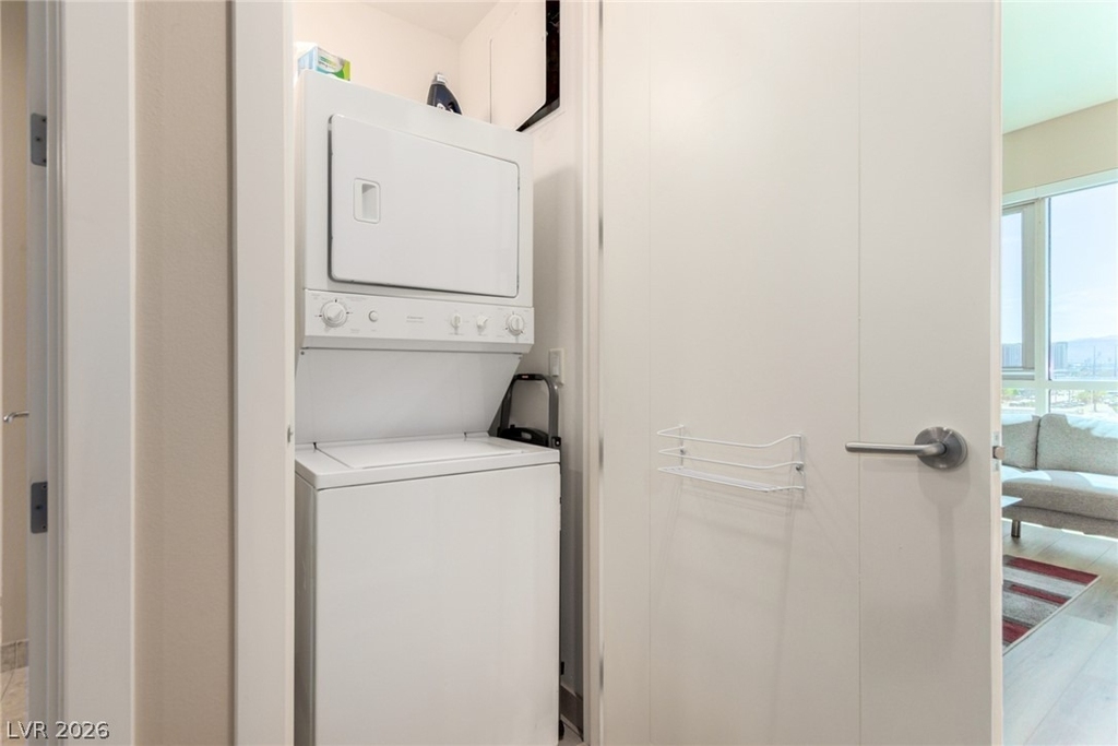 4575 Dean Martin Drive - Photo 20