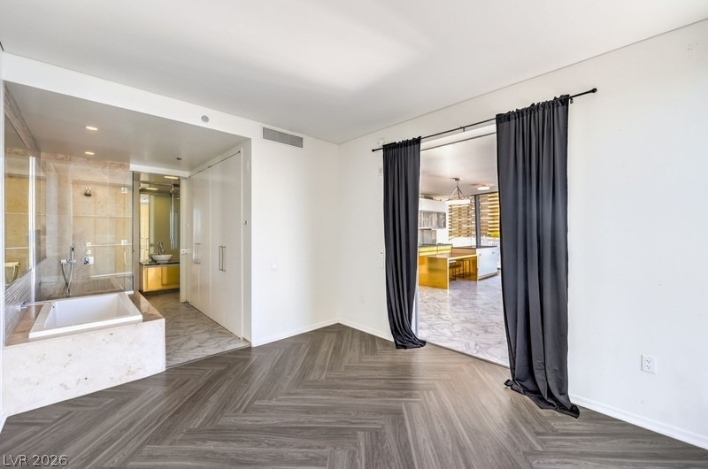 3726 Las Vegas Boulevard - Photo 5