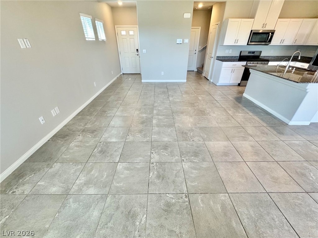 7020 Colonial Ranch Street - Photo 2