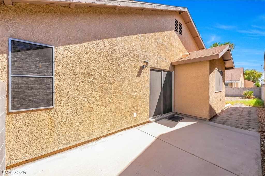 4656 Bumblebee Circle - Photo 17