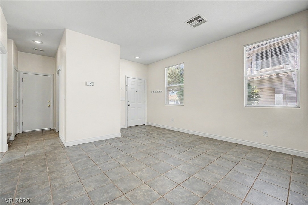 2392 Predera Avenue - Photo 2