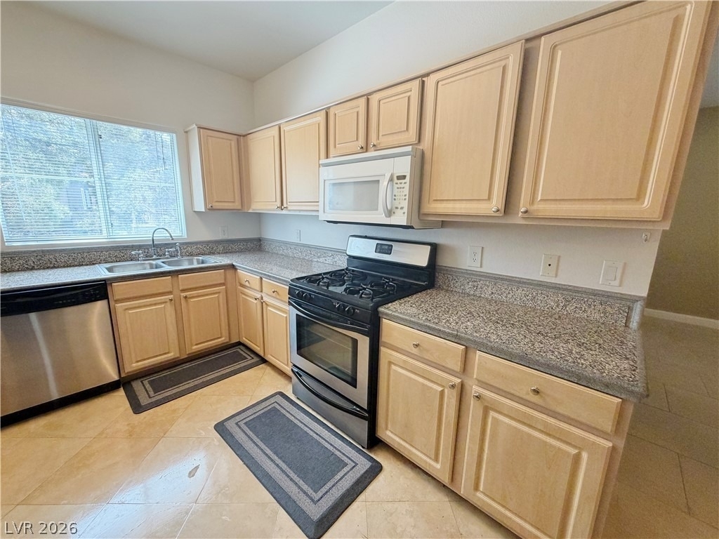 5250 S Rainbow Boulevard - Photo 8